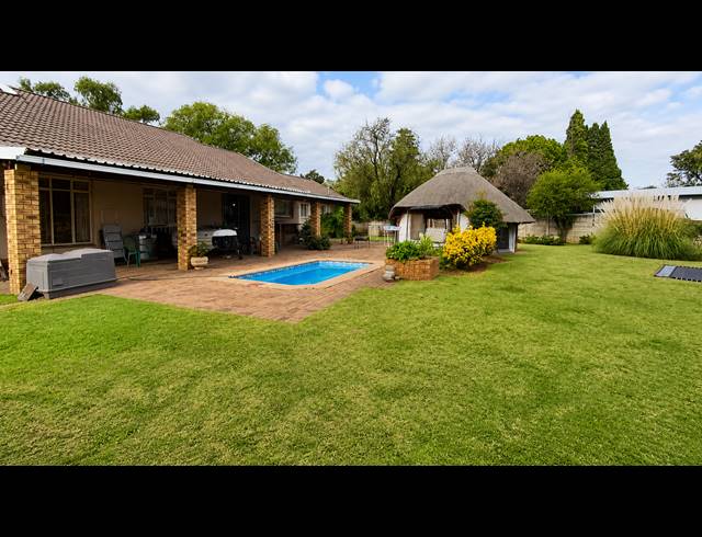 3 BEDROOM HOUSE FOR SALE IN THREE RIVERS EAST